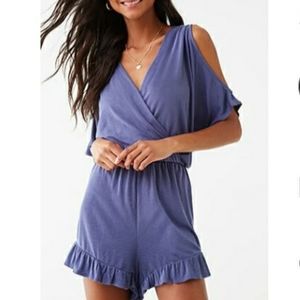 NEW FOREVER 21SURPLICE DOLMAN-SLEEVE ROMPER